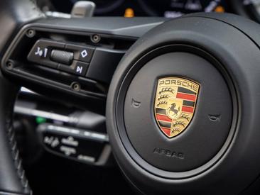 Porsche 992 I Carrera S — photo 28