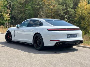 Porsche Panamera III GTS — photo 3