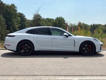 Porsche Panamera III GTS — photo 5