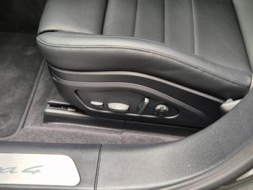 Porsche Panamera III 4 E-Hybrid — photo 17