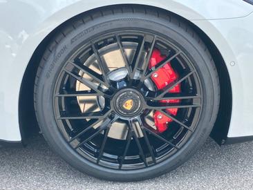 Porsche Panamera III GTS — photo 10