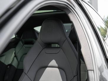 Porsche Panamera III 4S E-Hybrid — photo 19