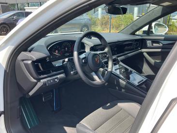 Porsche Panamera III GTS — photo 13