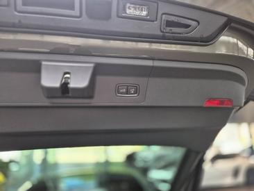 Porsche Panamera III 4 E-Hybrid — photo 34