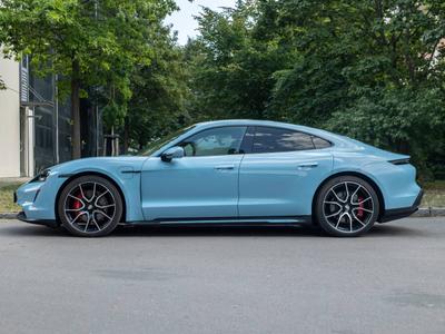 Porsche Taycan 4S