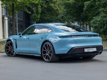 Porsche Taycan 4S — photo 3