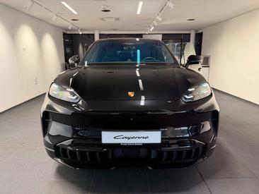 Porsche Cayenne E4 Electric — photo 4