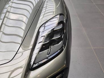 Porsche Panamera III 4 E-Hybrid — photo 43