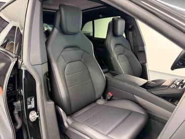 Porsche Cayenne E4 Electric — photo 24