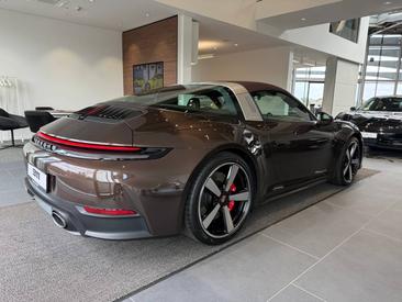 Porsche 992 II Targa 4S — photo 5