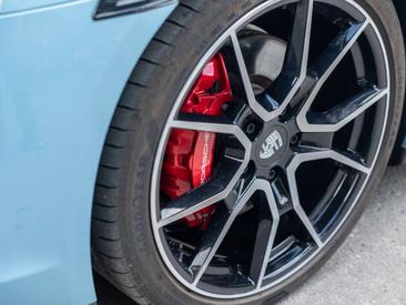 Porsche Taycan 4S — photo 29