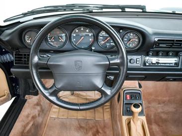 Porsche 993 Carrera Cabriolet — photo 25