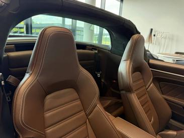 Porsche 992 II Targa 4S — photo 23