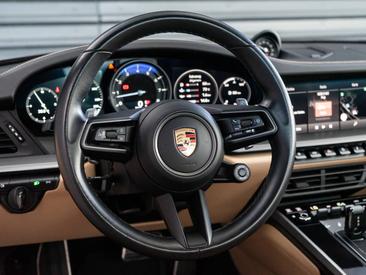 Porsche 992 I Carrera 4S Cabriolet — photo 15
