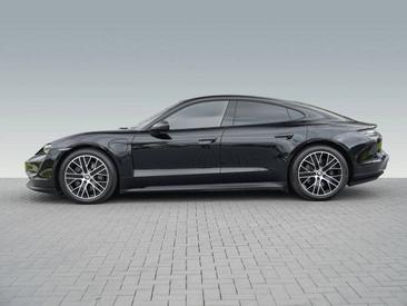 Porsche Taycan — photo 2