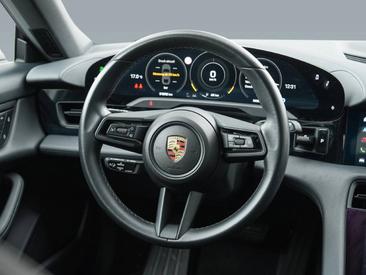Porsche Taycan — photo 14
