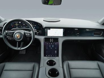 Porsche Taycan — photo 19
