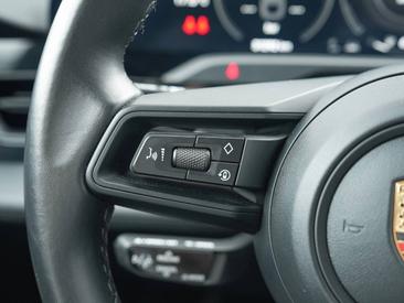 Porsche Taycan — photo 23