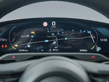 Porsche Taycan — photo 26
