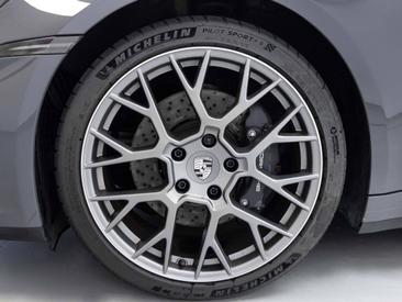 Porsche 992 II Carrera Cabriolet — photo 6
