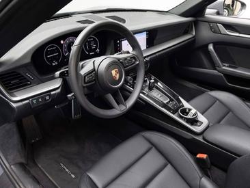 Porsche 992 II Carrera Cabriolet — photo 13
