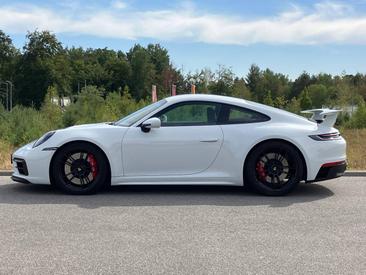 Porsche 992 I Carrera 4 GTS — photo 2