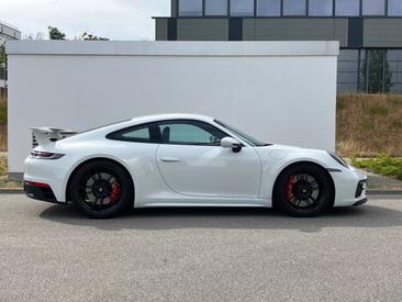 Porsche 992 I Carrera 4 GTS — photo 5