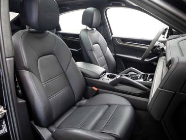 Porsche Cayenne III S E-Hybrid Coupé — photo 21