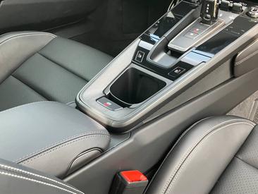 Porsche 992 I Carrera 4 GTS — photo 31