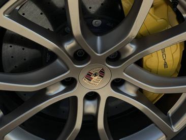 Porsche Cayenne III GTS Coupé — photo 9