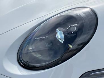 Porsche 992 I Carrera 4 GTS — photo 39