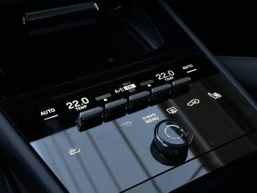 Porsche Cayenne III GTS Coupé — photo 14