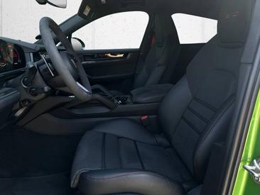 Porsche Cayenne III GTS Coupé — photo 16