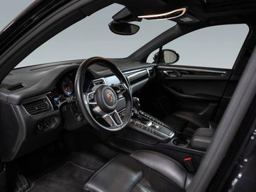 Porsche Macan S — photo 12