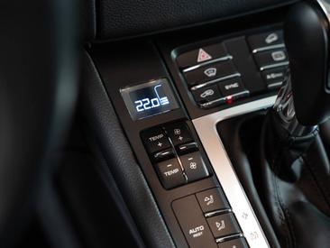 Porsche Macan S — photo 34