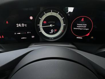 Porsche 992 I Targa 4 GTS — photo 22