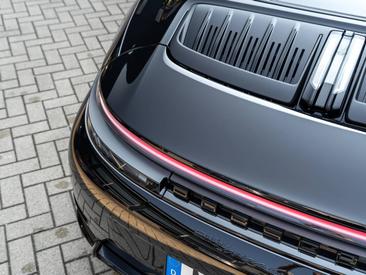 Porsche 992 II Targa 4 GTS — photo 7