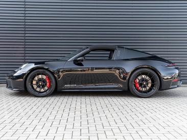 Porsche 992 II Targa 4 GTS — photo 12