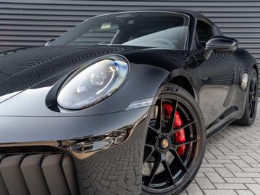 Porsche 992 II Targa 4 GTS — photo 15