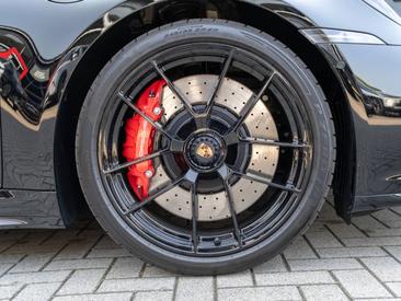 Porsche 992 II Targa 4 GTS — photo 24