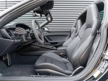 Porsche 992 II Targa 4 GTS — photo 27