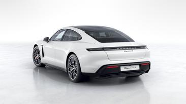 Porsche Taycan 4S — photo 3
