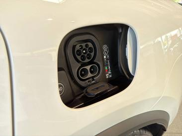 Porsche Macan Electrique 4 — photo 12