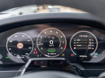 Porsche 992 II Targa 4 GTS — photo 32