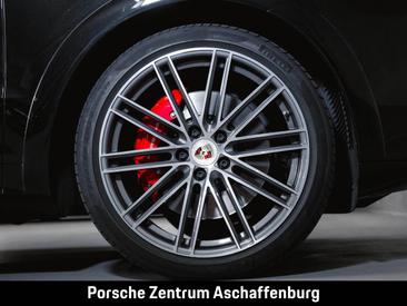 Porsche Cayenne III GTS — photo 10