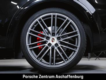 Porsche Cayenne III GTS — photo 12