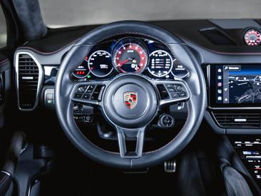 Porsche Cayenne III GTS — photo 16