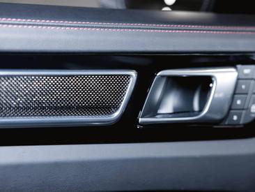 Porsche Cayenne III GTS — photo 22