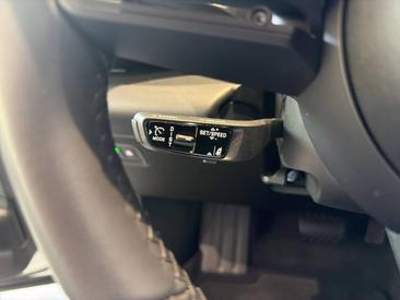 Porsche Macan Electrique 4 — photo 25