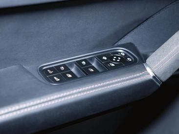 Porsche Cayenne III GTS — photo 23